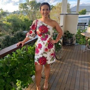 Meet your Posher, Colina